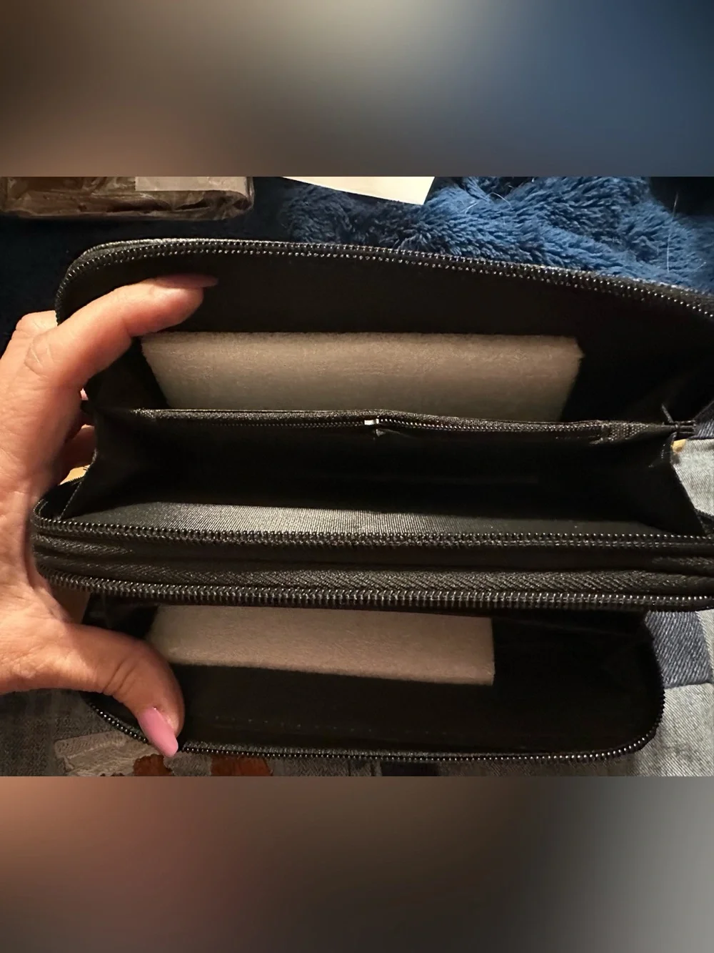 Women’s Wristlet Wallet